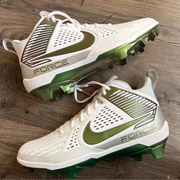 Nike Oregon Ducks PE Football Cleats Men’s 12 NEW